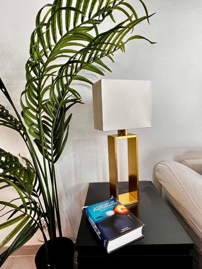 Palais 5Min Luxury&Cinema Studio Cannes Luaran gambar